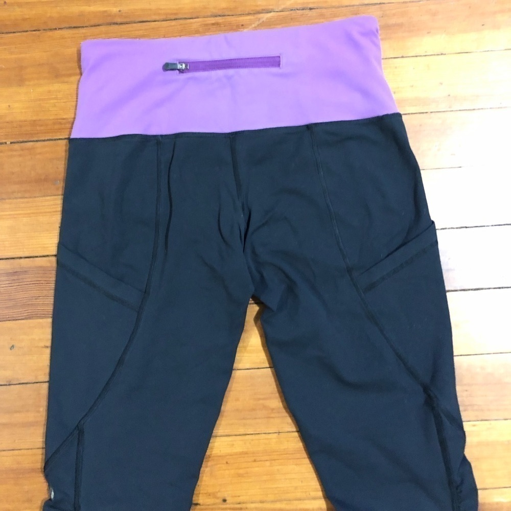Lululemon Leggings black and purple with pocket